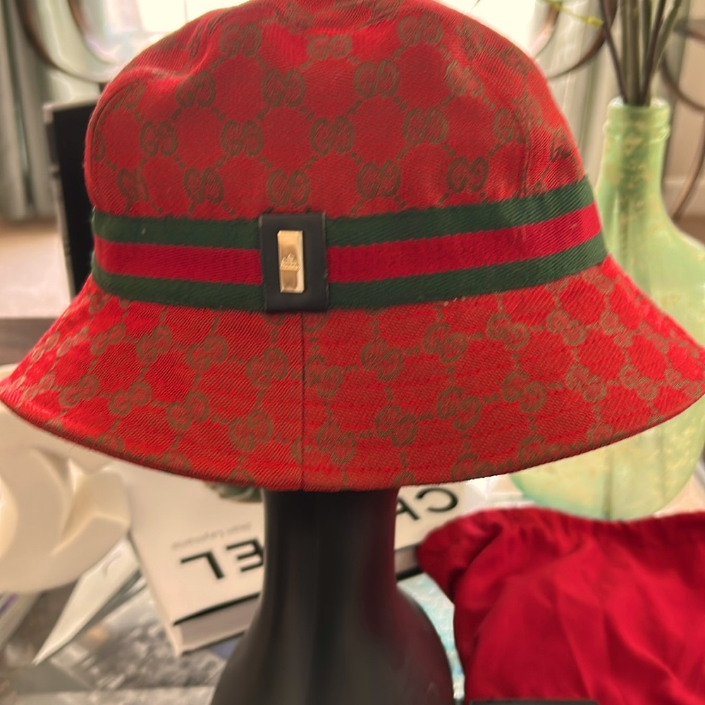 ❌SOLD❌ Gucci bucket Hat Women M